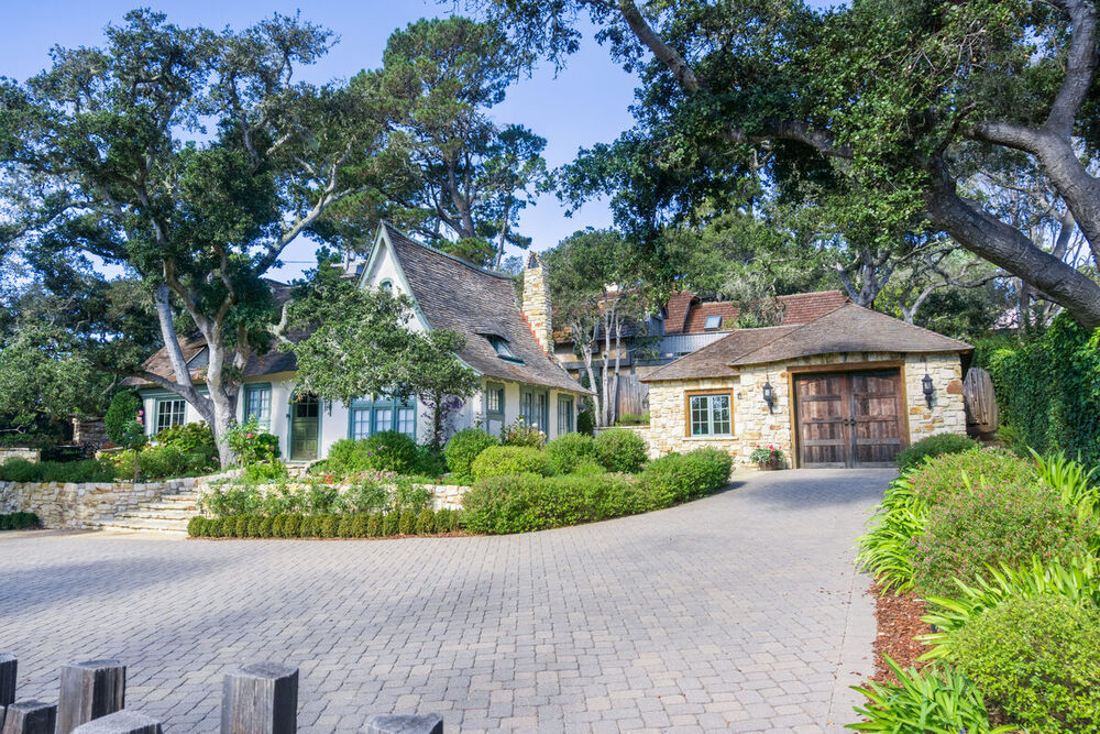 Restored paver driveway after sealing